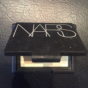 Nars albatross highlighter